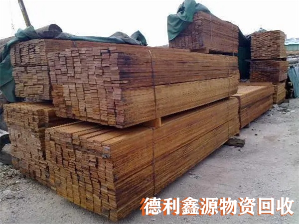 上門木方回收，高價竹膠板回收，工地跳板回收